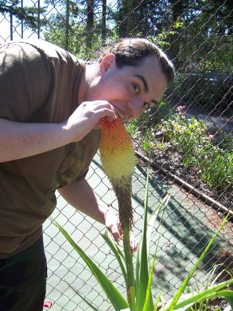 Portland - Jon attempting to nom some plant