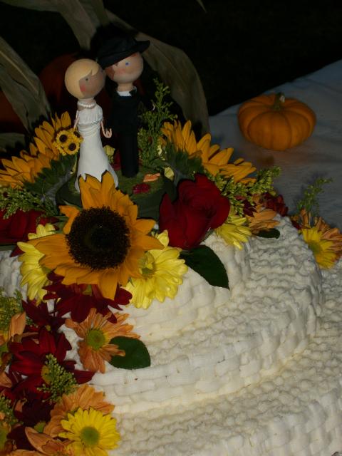 cake topper at night