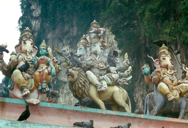 Hindu sculptures, Batu Caves